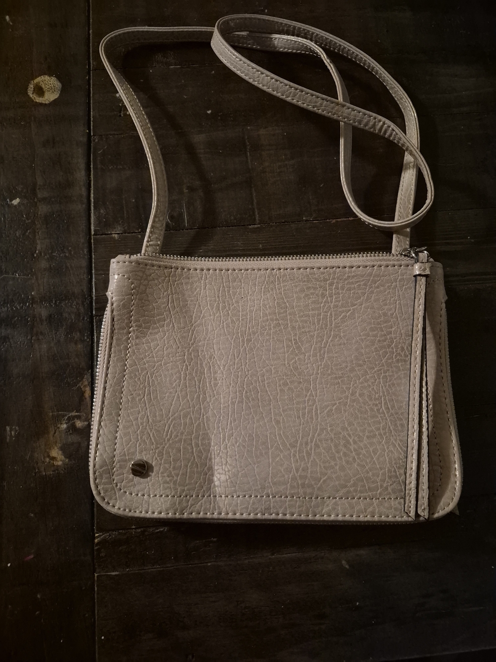 EXPRESS Textured Light Gray Crossbody Bag with Front Zip Accent